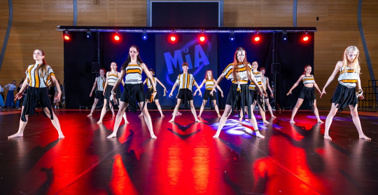 One in Group - disciplíny Contemporary & Street dance